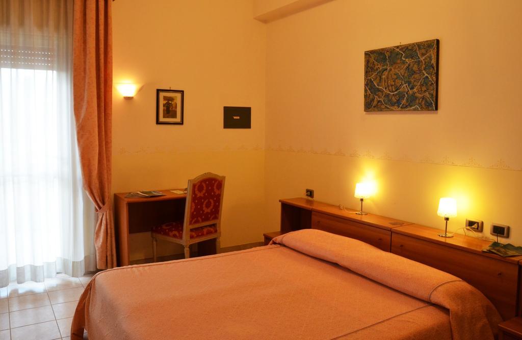 Hotel Ristorante Serena Rieti Esterno foto