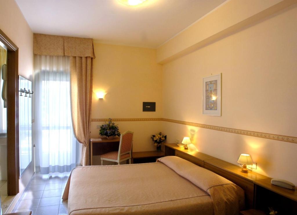 Hotel Ristorante Serena Rieti Esterno foto
