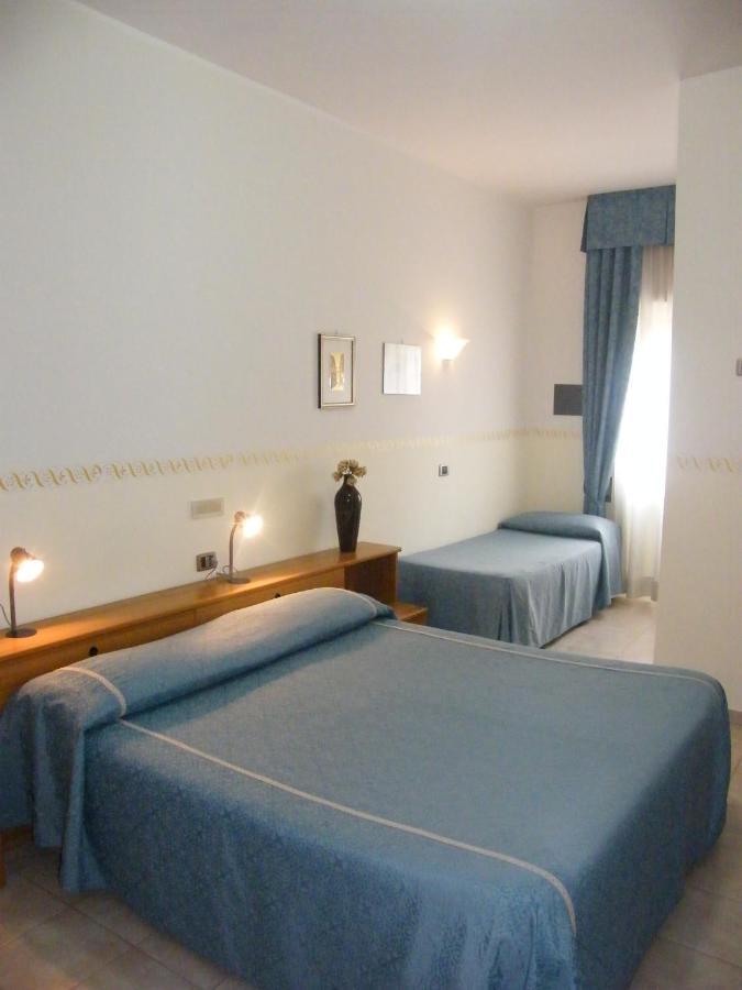 Hotel Ristorante Serena Rieti Camera foto